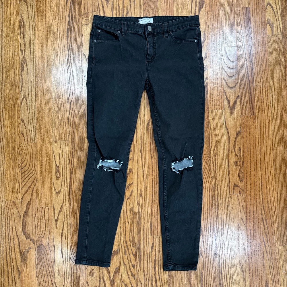 Free People Black Distressed Skinny Jeans (28)